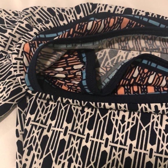 Max Studio printed dress with detailed design - Picture 8 of 8